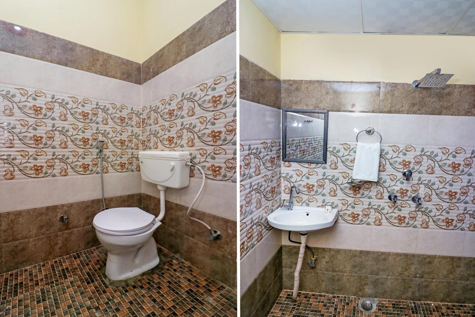 Hotel Collection O Raj Mahal Hisār Esterno foto