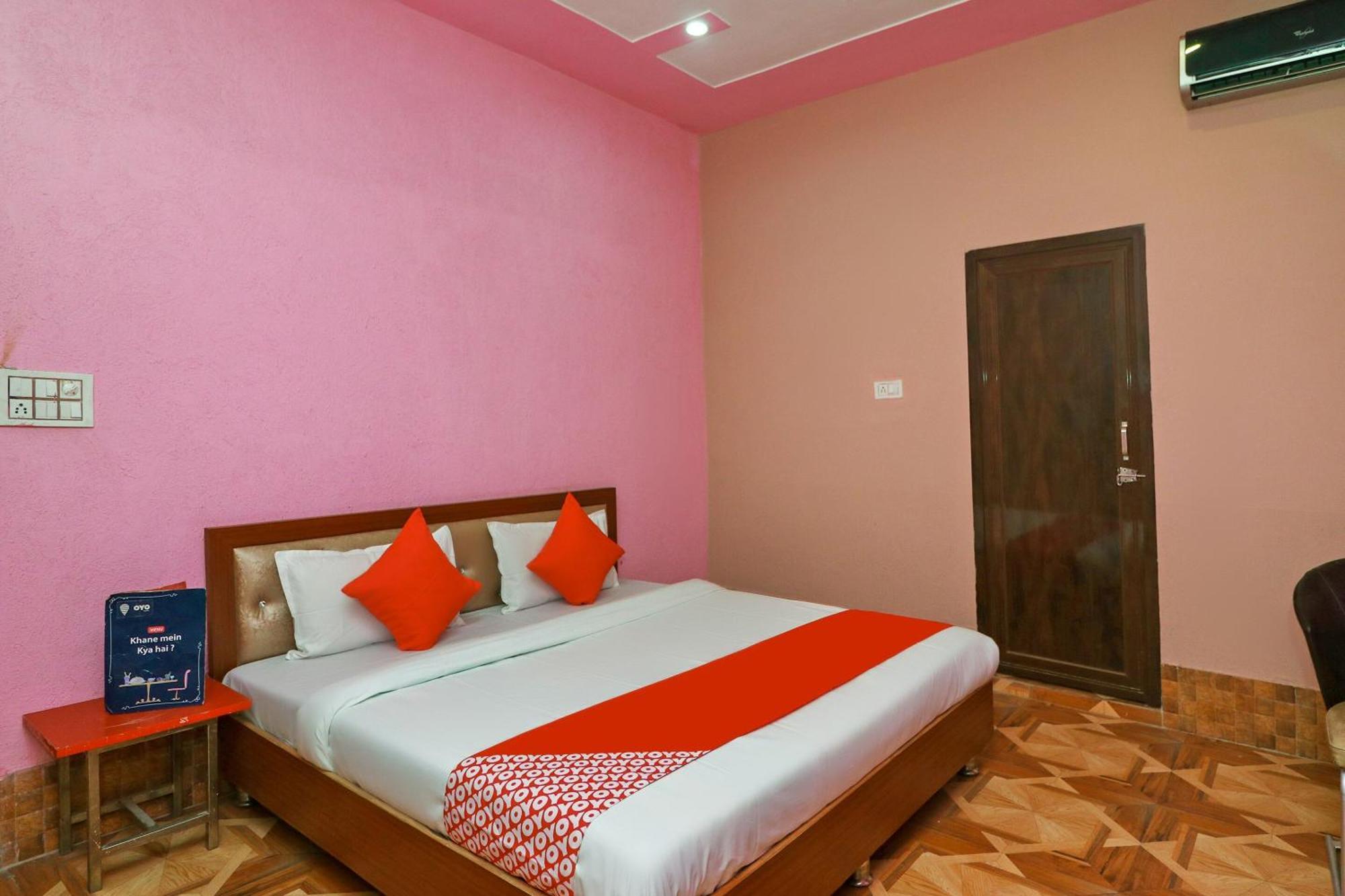 Hotel Collection O Raj Mahal Hisār Esterno foto