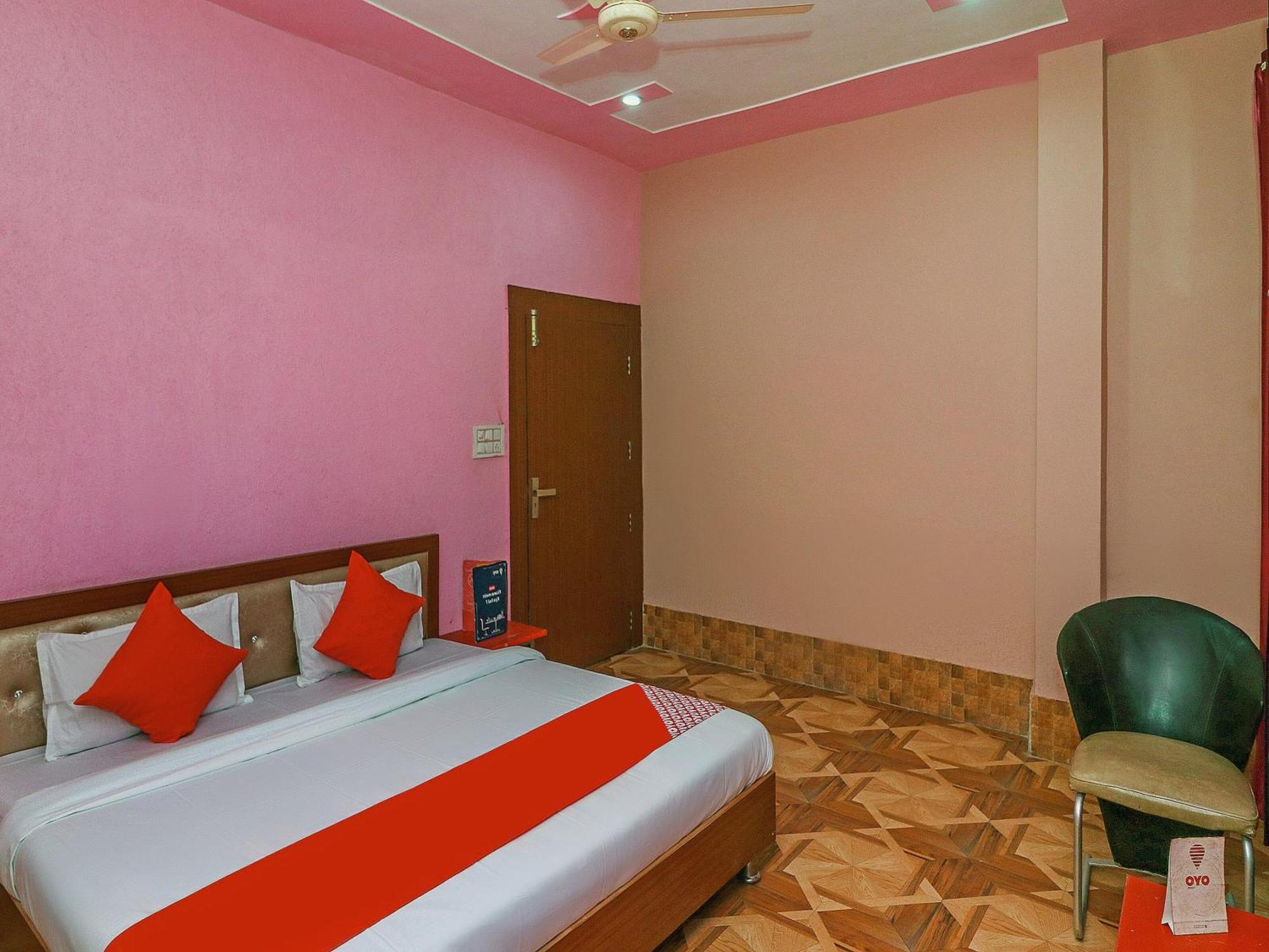Hotel Collection O Raj Mahal Hisār Esterno foto